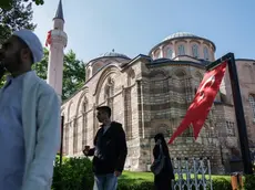 epa11322058 People visit the historic Chora Mosque during the its reopening day as a mosque in Istanbul, Turkey, 06 May 2024. Built in the 4th century as Chora Church, it was converted into a mosque around 1511 following the conquest of Constantinople the by Ottoman Empire. In 1945 it was transformed into a museum by decision of the Turkish government. Uopn decree of Turkish President Erdogan on 01 August 2020, work began to convert it into a mosque again and officially opened as a Mosque on 06 May 2024. EPA/ERDEM SAHIN