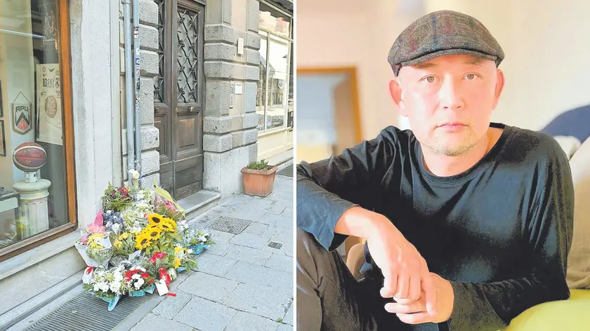 Fiori in via Pelliccerie a Udine, dove è avvenuta (foto Petrussi), a destra Shimpei Tominaga, 56 anni