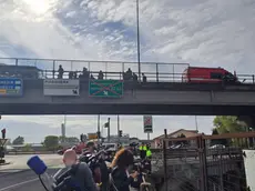 Un momento della perizia sul cavalcavia di Mestre da cui il 3 ottobre scorso cadde il bus de 'La Linea', provocando 21 vittime., 25 ottobre 2023. ANSA/ ANDREA BUOSO