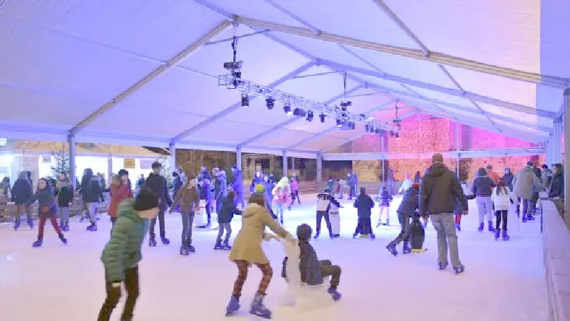 La pista di pattinaggio lascia piazza Venerio per trasferirsi in Giardin grande