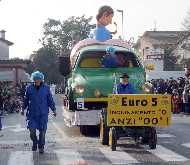 Remanzacco 21 Febbraio 2016. Mascherata di carnevale. Petrussi Foto Press