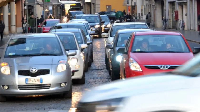 Udine 18 dicembre 2015. Traffico Petrussi Foto Press - Turco