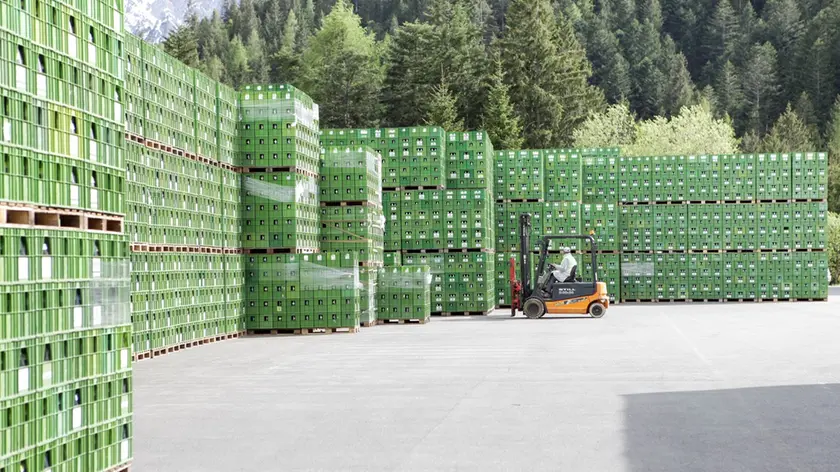 È accaduto nel territorio comunale di Forni Avoltri, negli spazi dell'attività produttiva "Goccia di Carnia"