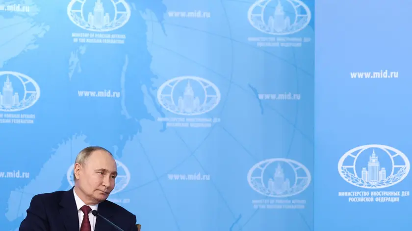 epa11409418 Russian President Vladimir Putin holds a meeting with the leadership of the Russian Foreign Ministry in Moscow, Russia, 14 June 2024. 'Ukrainian troops must be completely withdrawn from the DPR, LPR, Kherson and Zaporizhia regions. From their entire territory, their administrative borders at the time of their entry into the Russian Federation. As soon as Kiev announces this and gives a promise not to join NATO, we will immediately ensure the safe withdrawal of Ukrainian troops and begin the negotiation process', Putin said at the meeting. EPA/VALERIY SHARIFULIN/SPUTNIK/KREMLIN POOL / POOL MANDATORY CREDIT