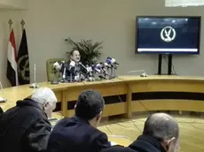 Il ministro dell'Interno egiziano, generale Magdi Abdel Ghaffar, durante la conferenza stampa sul caso Giulio Regeni tenuta al quartier generale della sicurezza nazionale egiziana al Cairo, 08 febbraio 2016. ANSA/RODOLFO CALO'