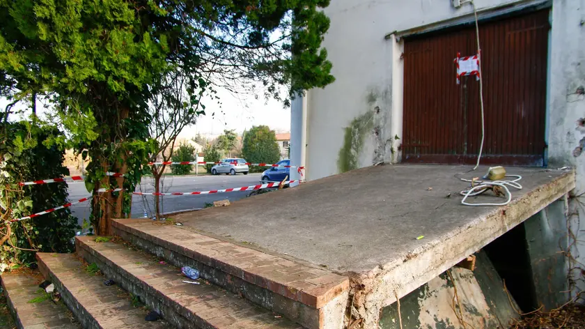 A view of the rear entrance of the disco 'Lanterna Azzurra' in Corinaldo, central Italy, 08 December 2018. At least Six people, all but one of them minors, were killed and about 35 others injured in a stampede of panicked concertgoers early Saturday at a disco in a small town on Italy's central Adriatic coast. ANSA/PASQUALE BOVE