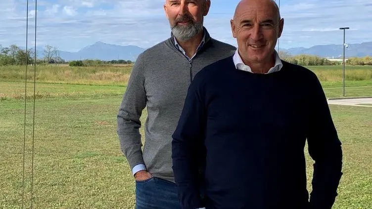 I fratelli Dino ed Edi (in primo piano) Orioli sono i proprietari della Pratic, azienda da 80 milioni di euro di ricavi