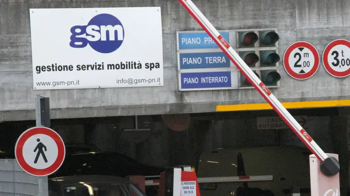 FOTO MISSINATO - PARCHEGGIO OBERDAN