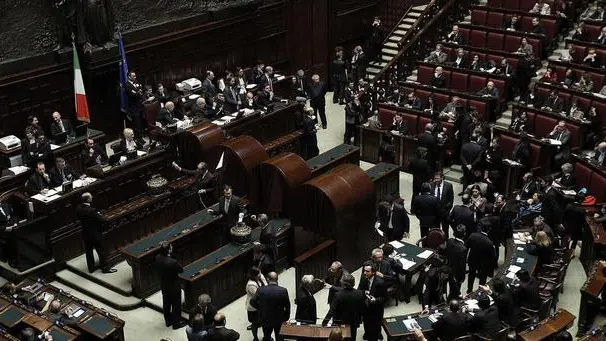 Marta Grande (Movimento 5 Stelle) alla Camera durante la seduta di insediamento del parlamento della XVII legislatura. Roma 15 marzo 2013. ANSA/GIUSEPPE LAMI