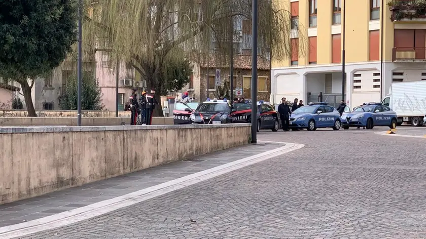 I controlli della mattinata di lunedì 27 febbraio in largo San Giorgio a Pordenone