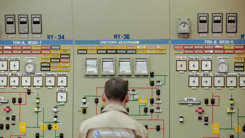 epa10789438 The control room of the Pivdennoukrainsk (South Ukraine) Nuclear Power Plant situated near the city of Yuzhnoukrainsk in the Mykolaiv area, about 350 km south of Kiev, Ukraine, 07 August 2023. Ukrainian state energy company Energoatom launched a nuclear energy block following renovations on the Nuclear Power Plant. It gives the possibility to have at least 1000 megawatts of additional energy before winter. Russian troops entered Ukraine on 24 February 2022 starting a conflict that has provoked destruction and a humanitarian crisis. EPA/OLEG PETRASYUK