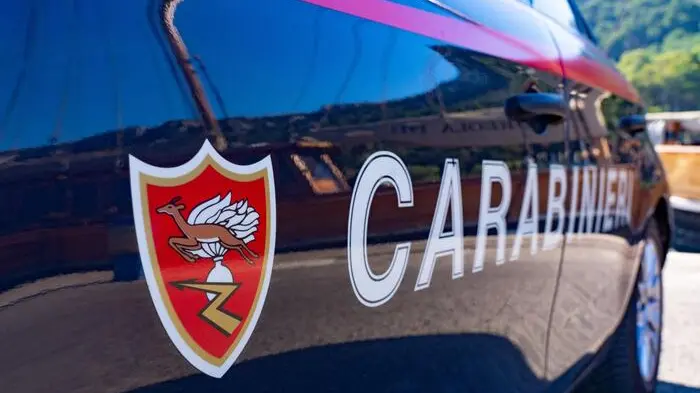 Carabinieri auto