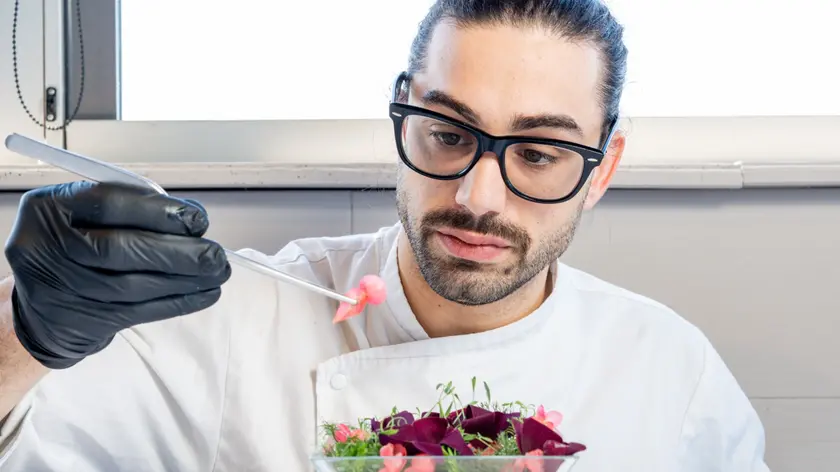 Edoardo Zanelli è lo chef che rappresenta il Friuli Venezia Giulia nella Settimana della cucina regionale italiana partita lunedì 21 ottobre a San Paolo in Brasile