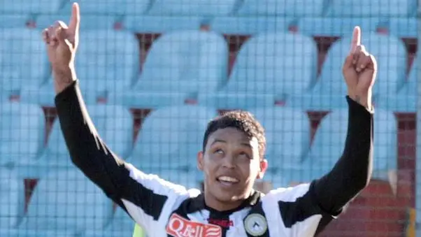 Columbian forward of Udinese Luis Muriel jubilates after scoring the goal during the Serie A soccer match Udinese-Inter at the Friuli stadium in Udine, Italy, 06 January 2013. ANSA/ALBERTO LANCIA