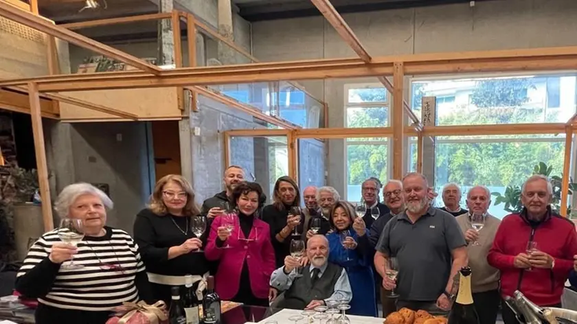 La festa di Celiberti con gli amici (foto Regeni)