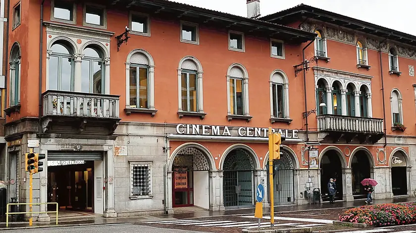 Il cinema Centrale in via Poscolle, in centro a Udine