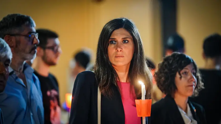 Chiara Appendino alla fiaccolata per l'anniversario della strage operai alla stazione di Brandizzo. Torino 30 agosto 2024 ANSA/TINO ROMANO