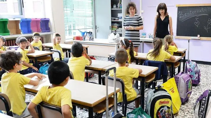 Bambini della scuola elementare Del Piaz si preparano ad iniziare il nuovo anno scolasticoa Torino, 12 Settembre 2016. ANSA/ ALESSANDRO DI MARCO