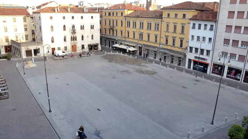 Udine 11 dicembre 2015. piazza XX settembre © Petrussi Foto Press TURCO
