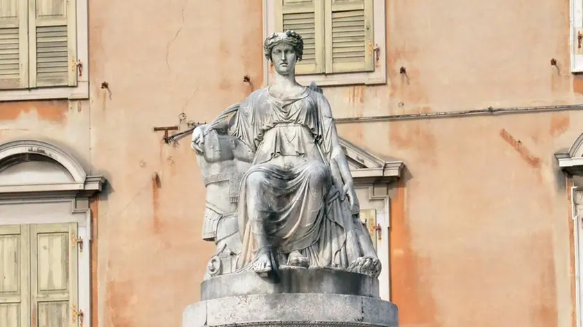 Udine 17 ottobre 2016 restauro statue Copyright Petrussi Foto Press MassimoTURCO