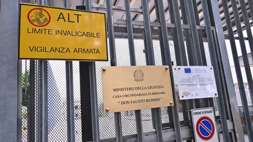 The interrogation underway to validate the arrest of Moussa Sangare, who confessed to being the murderer of Sharon Verzeni, stabbed to death in Terno d'Isola. Bergamo, Italy, 2 September 2024. ANSA/MICHELE MARAVIGLIA
