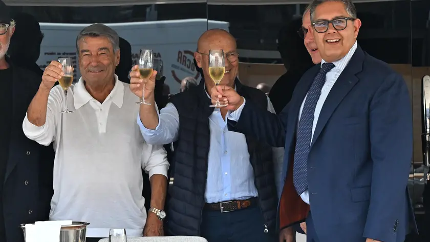Aldo Spinelli (S) e il presidente Liguria Giovanni Toti, (D) in una foto d'archivio. ANSA/LUCA ZENNARO