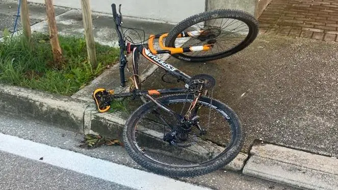 La bicicletta coinvolta nell'incidente a Palazzolo dello Stella