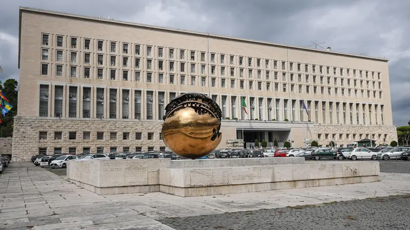 Veduta esterna del palazzo della Farnesina, sede del ministero degli Esteri, Roma, 10 ottobre 2019. ANSA/ALESSANDRO DI MEO