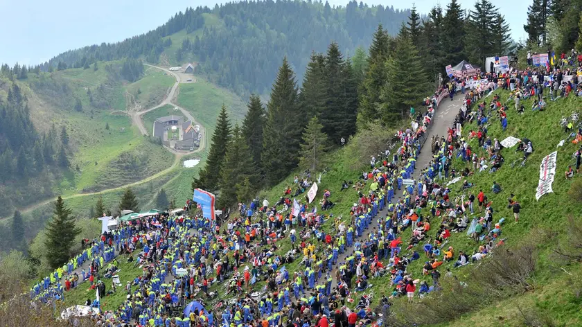22/04/2011.14^ tappa del Giro D'Italia. Arrivo sullo Zoncolan..Copyright telefoto Ferraro PFP Photo Agency