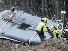 The fire brigade helicopter lifts the cabin of the Mottarone cable car that crashed in May in Stresa, Italy, 08 November 2021. The helicopter will take it to the sports field of Gignese, where it will then be transferred by truck to the province shed at the Tecnoparco di Verbania-Fondotoce, 8 November 2021. ANSA/TINO ROMANO