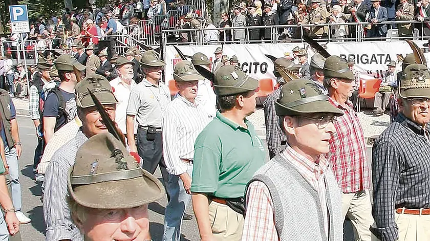 Udine 13 Settembre 2009. Sliata alpini Julia. Telefoto copyright Foto Agency Anteprima