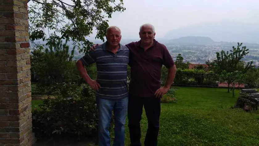 Da sinistra, Pierino Forgiarini e il fratello Roberto