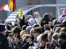 Pope Benedict XVI greets the faithful during his last General Audience in St. Peter's square, Vatican,27 February 2013. ANSA/MAURIZIO BRAMBATTI