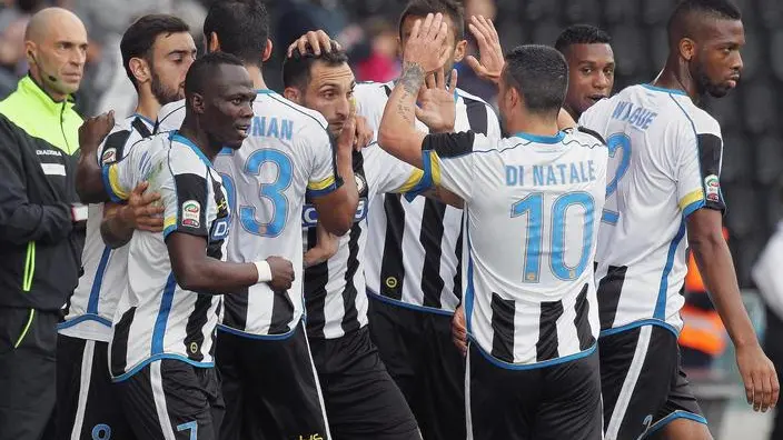 Udinese's miedfielder Francesco Lodi celkebrates with his teammates after scoring the first goal of the Italian Serie A soccer match between Udinese Calcio and Frosinone Calcio at Friuli Stadium in Udine, 25 October 2015. ANSA/ LANCIA