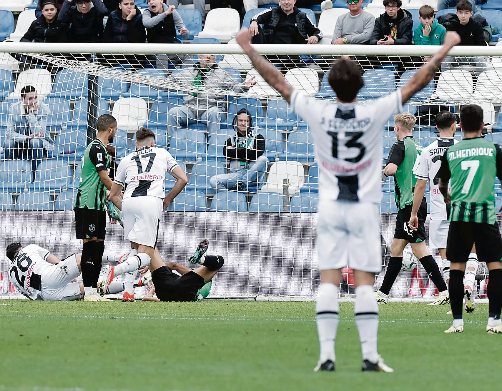 Il gol del pareggio di Thauvin contro il Sassuolo