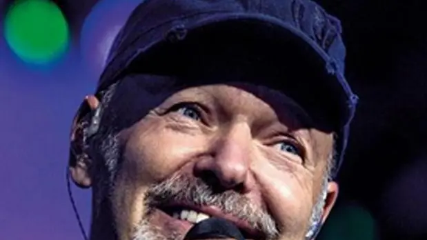 Il post e la foto tratti dal profilo Facebook di Vasco Rossi che svela ai suoi milioni di fan ai suoi milioni di fan i cambiamenti e le novità nella line up del prossimo 'Vasco Non Stop Live 2018', il tour che partirà a giugno da Torino per arrivare fino a Messina, 19 marzo 2018. +++ATTENZIONE LA FOTO NON PUO? ESSERE PUBBLICATA O RIPRODOTTA SENZA L?AUTORIZZAZIONE DELLA FONTE DI ORIGINE CUI SI RINVIA+++