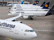 epa11215797 Lufthansa planes are seen stationed, at Frankfurt Airport, in Frankfurt am Main, Germany, 12 March 2024. The UFO cabin crew union has called on its members to strike, to press their demands for better wages. According to Lufthansa, 100,000 passengers should be affected by a two day strike in Frankfurt and Munich airport. EPA/ANDRE PAIN