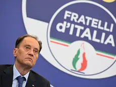 Il presidente dei gruppi del Senato di Fratelli d'Italia (FdI), Luca Ciriani, durante una conferenza stampa nella sala stampa allestita nell'hotel Parco dei Principi a Roma, 26 settembre 2022. ANSA/ETTORE FERRARI