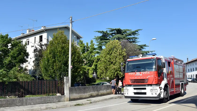 Lovaria 17 Agosto 2018 incendio abitazione Agenzia Petrussi foto Massimo Turco
