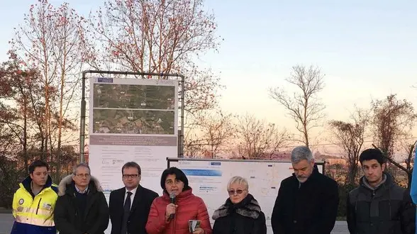 Giorgio Damiani (Presidente FVG Strade S.p.A.), Mariagrazia Santoro (Assessore regionale Infrastrutture e Territorio) e Paolo Panontin (Assessore regionale Autonomie locali) alla consegna dei lavori di realizzazione della nuova rotatoria all'incrocio tra la strada regionale 251 e la provinciale 6 - Azzano Decimo 12/12/2016