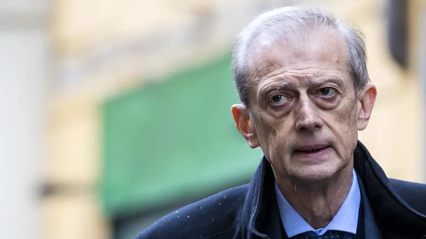 Piero Fassino arriva nella sede del Pd del Nazareno per la prima riunione della nuova Direzione del Partito Democratico del segretario Nicola Zingaretti, Roma, 26 marzo 2019. ANSA/ANGELO CARCONI