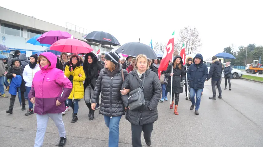 Martignacco 13 dicembre 2019. Scippero Safilo. Foto Petrussi