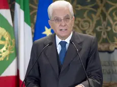 Il Presidente della Repubblica Sergio Mattarella in occasione dell'incontro con gli esponenti delle Associazioni Combattentistiche e d'Arma nella ricorrenza del 71?? anniversario della Liberazione, 21 aprile 2016..ANSA/ UFFICIO STAMPA PRESIDENZA REPUBBLICA.++HO - NO SALES EDITORIAL USE ONLY++