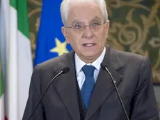 Il Presidente della Repubblica Sergio Mattarella in occasione dell'incontro con gli esponenti delle Associazioni Combattentistiche e d'Arma nella ricorrenza del 71?? anniversario della Liberazione, 21 aprile 2016..ANSA/ UFFICIO STAMPA PRESIDENZA REPUBBLICA.++HO - NO SALES EDITORIAL USE ONLY++