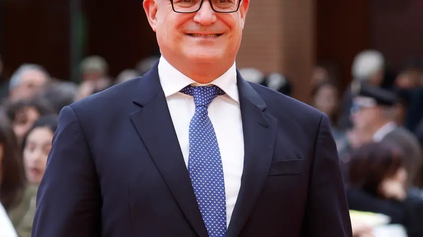 Major of Rome Roberto Gualtieri (C) arrives for the closing ceremony at the 18th annual Rome International Film Fest in Rome, Italy, 28 October 2023. The Festa del Cinema di Roma runs from 18 to 29 October 2023. ANSA/FABIO FRUSTACI