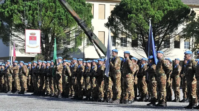 Remanzacco 21 ottobre 2016 Saluto alla bandiera di guerra alla caserma S. Lesa. Copyright Foto Petrussi / Ferraro Simone