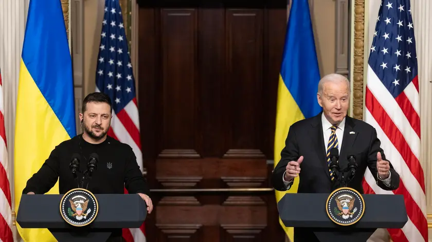 epa11025638 US President Joe Biden (R) and Ukrainian President Volodymyr Zelensky (L) hold a joint news conference in the Indian Treaty Room of the Eisenhower Executive Office Building, on the White House complex in Washington, DC, USA, 12 December 2023. Ukrainian President Zelensky is in Washington to meet with members of Congress at the US Capitol and US President Joe Biden at the White House to make a last-ditch effort to convince the US Congress for further military aid before the holiday recess. Republicans want concessions from Democrats on border security in order to support aid to Ukraine. EPA/MICHAEL REYNOLDS