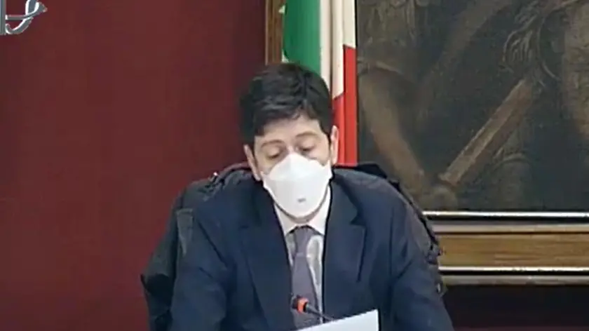 Un fermo immagine traatto da un video della Camera dei Deputati mostra il ministro della Salute, Roberto Speranza, in audizione alle Commissioni riunite Affari sociali di Camera e Senato a Roma, 17 marzo 2021. ANSA/ CAMERA DEI DEPUTATI EDITORIAL USE ONLY NO SALES
