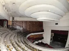 La sala dell’ex cinema Odeon dell’architetto Ettore Gilberti (foto Petrussi)