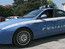 Foto auto polizia, volante della Questura di Ragusa/ Ufficio stampa Questura Ragusa